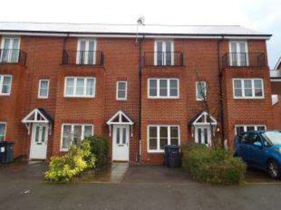 4 Bedroom Terraced